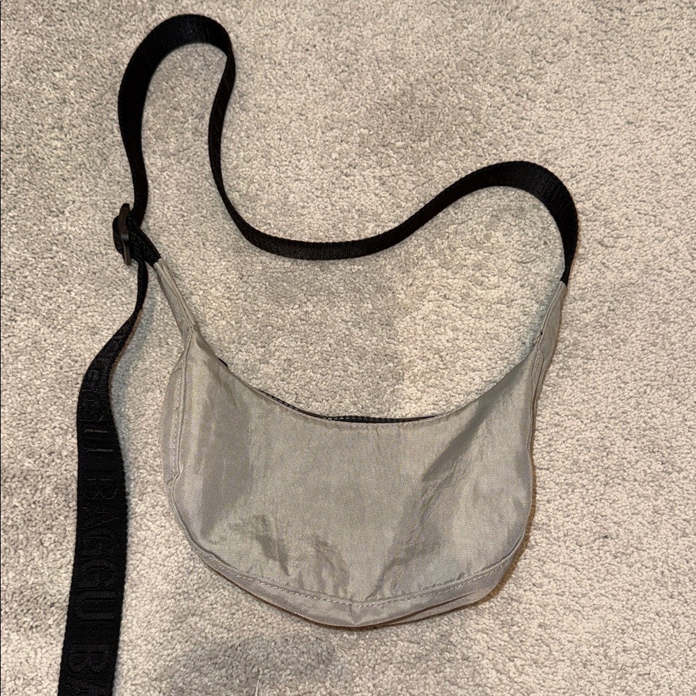 Baggu Mini Crescent - Silver